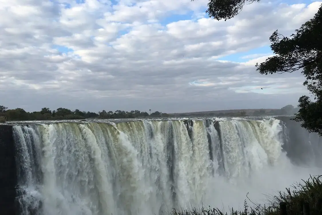 4days-vicfalls-backpackers (9) 4days-vicfalls-backpackers (9)