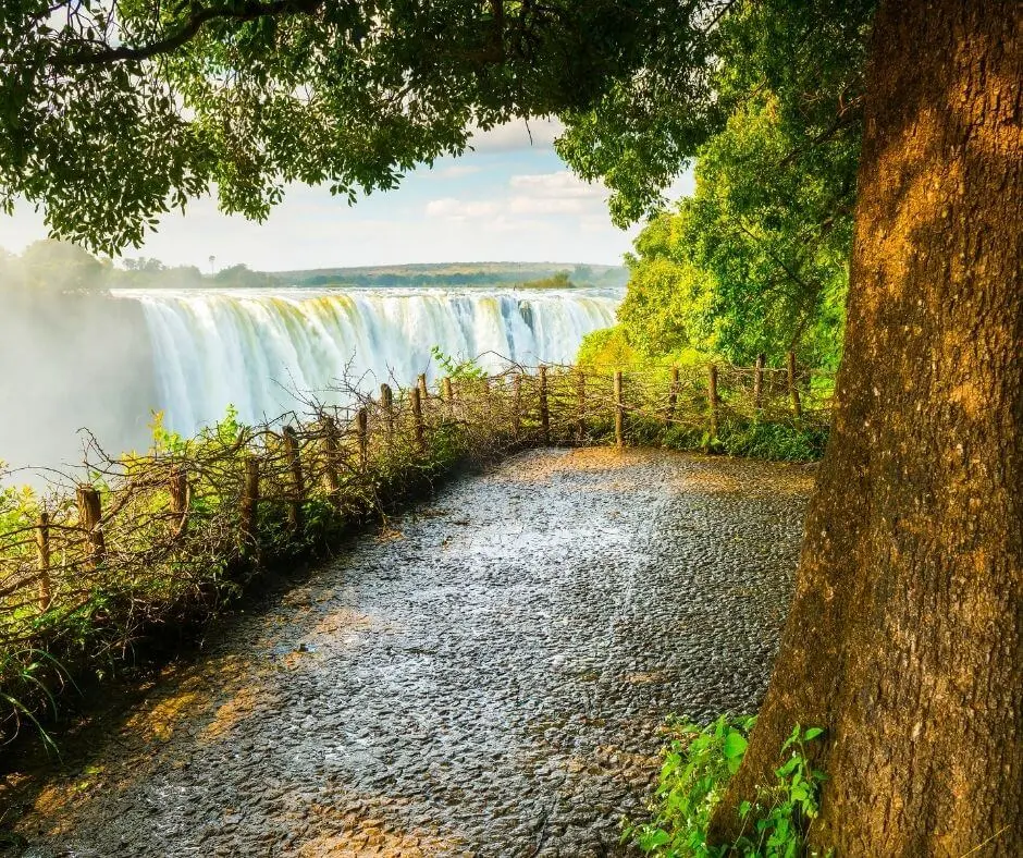 7days-vicfalls-hwange-chobe (9) 7days-vicfalls-hwange-chobe (9)